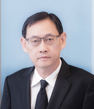 นายบัณฑิต <span class="d-inline-block">พิทักษ์สิทธิ์</span>